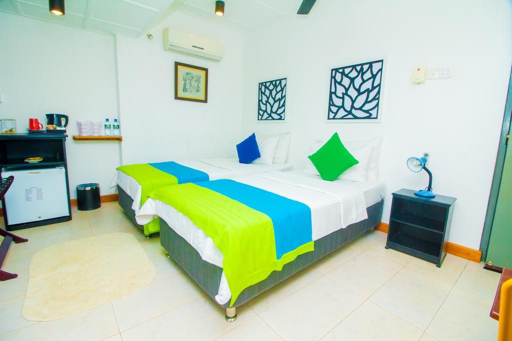 Settle Inn Tourist Lodge Kandy Exteriör bild